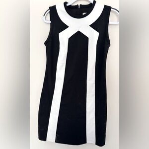 Michael Kors black and white small dress